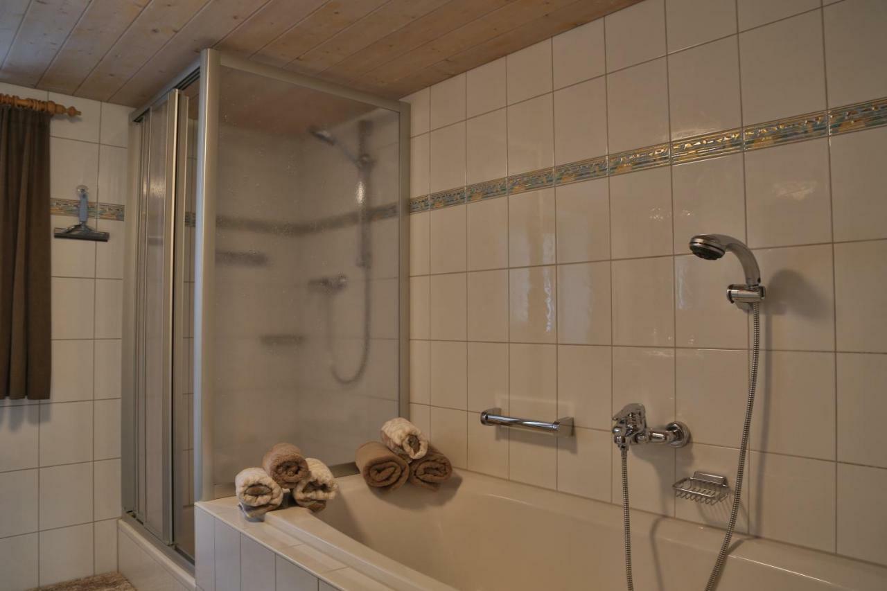 Apartments Haensler เมลเลา ภายนอก รูปภาพ